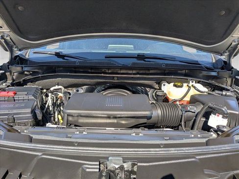 Used 2023 Chevrolet Tahoe Z71 w/ Luxury Package image 25