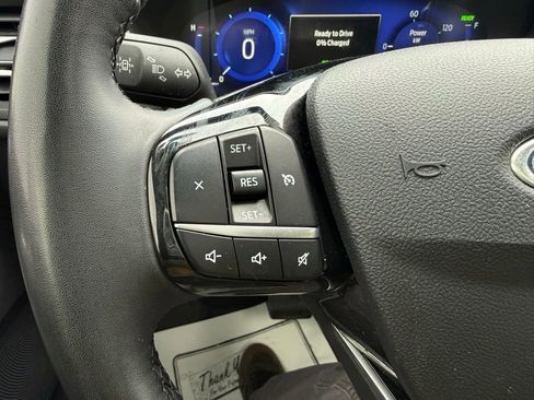 Used 2022 Ford Escape SEL w/ Technology Package image 19