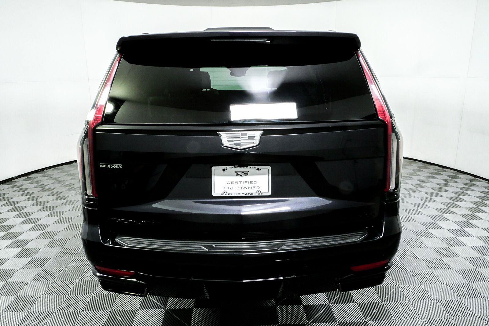 Certified 2023 Cadillac Escalade Sport AWD/4WD image 30