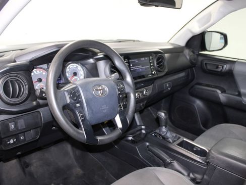 Used 2020 Toyota Tacoma SR w/ SR Convenience Package RWD image 25