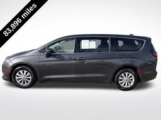 Used 2018 Chrysler Pacifica Touring Plus video 2