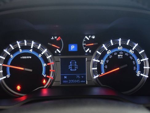 Used 2016 Toyota 4Runner SR5 Premium AWD/4WD image 30