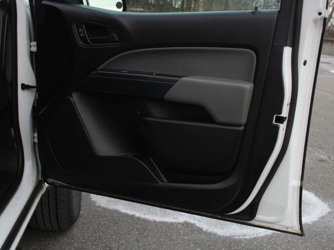 Used 2018 Chevrolet Colorado W/T image 14