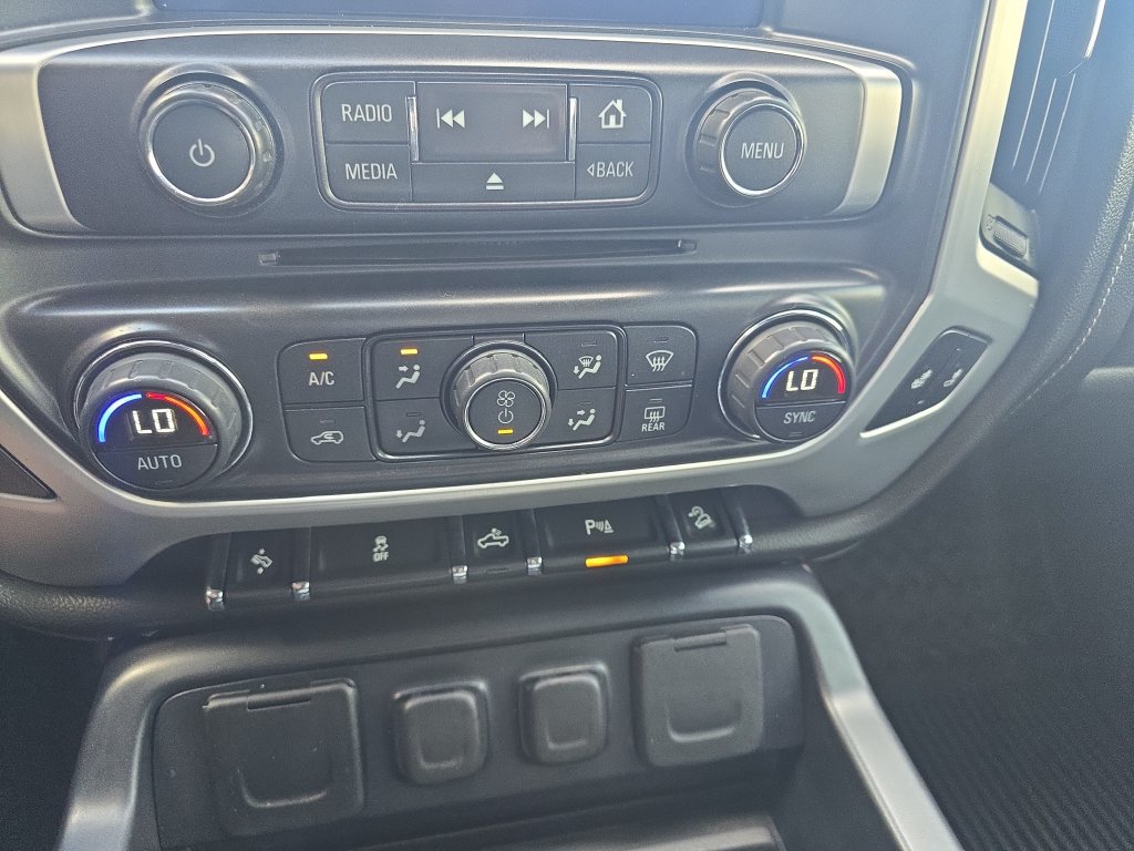 Used 2015 GMC Sierra 1500 SLT w/ SLT Preferred Package AWD/4WD image 26