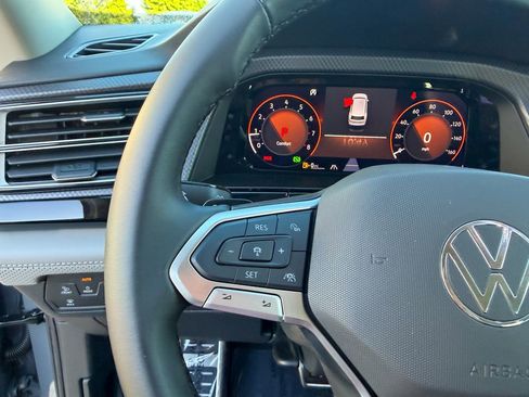 New 2026 Volkswagen Atlas Peak Edition AWD/4WD image 20