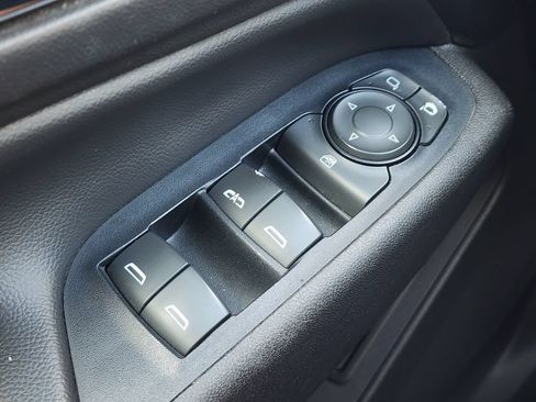 Certified 2019 Chevrolet Equinox Premier FWD image 31