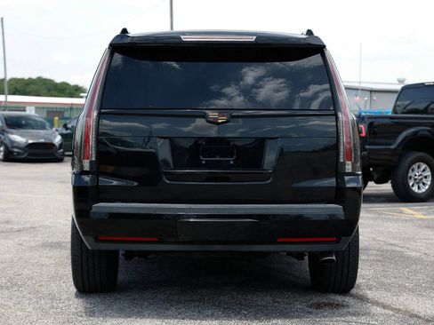 Used 2016 Cadillac Escalade 2WD image 5