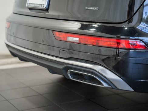 Used 2023 Audi Q5 2.0T Premium Plus w/ Premium Plus Package AWD/4WD image 8