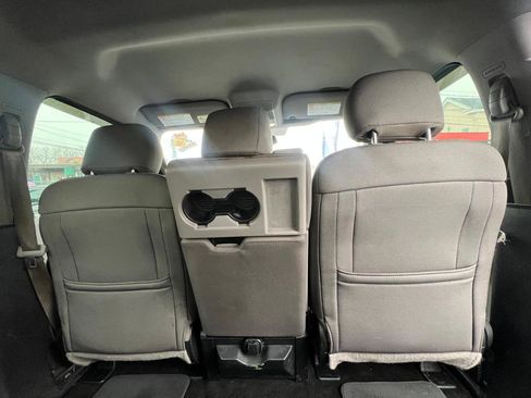 Used 2018 Ford F350 XLT image 22