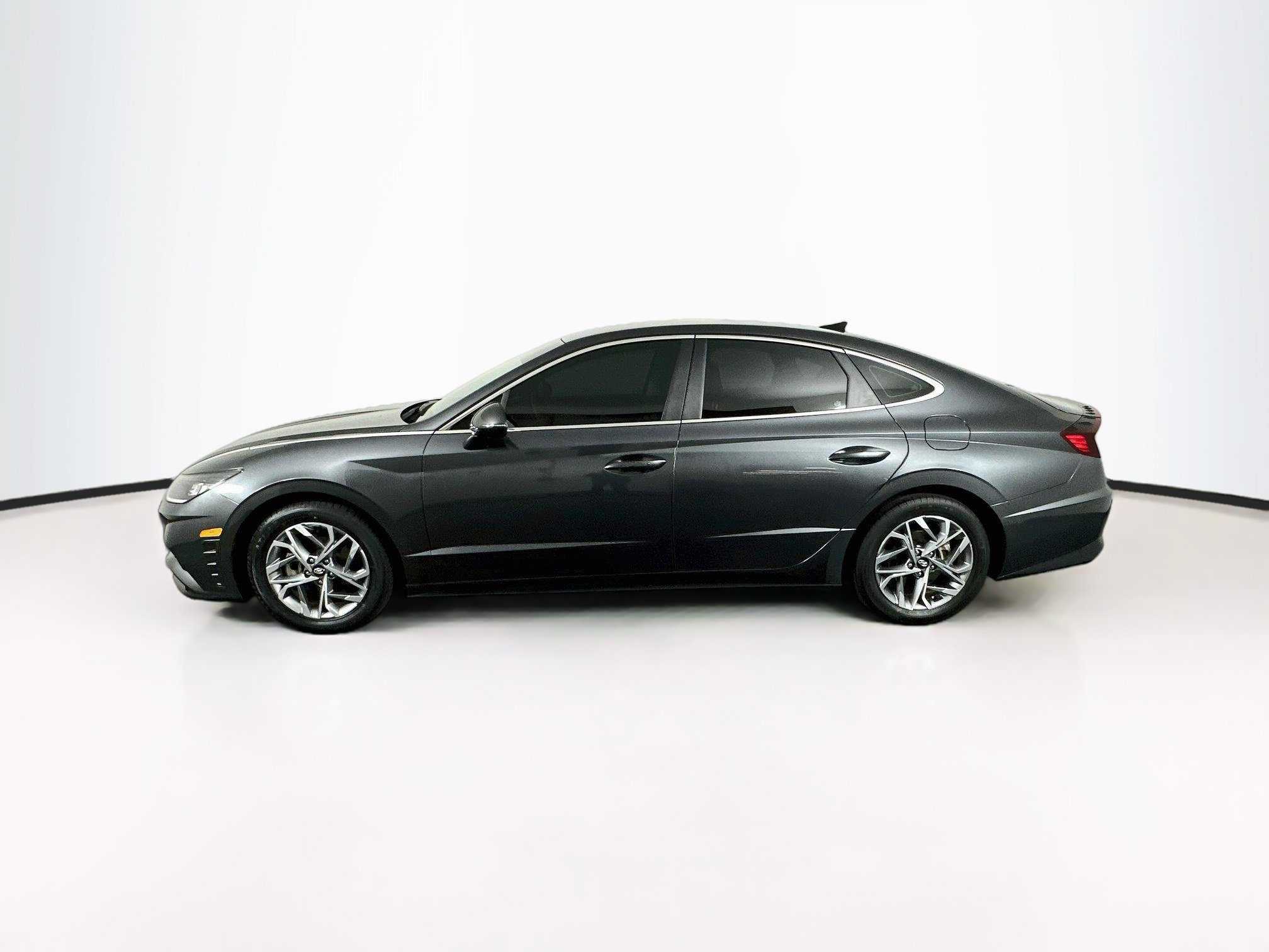 Used 2023 Hyundai Sonata SEL w/ Cargo Package FWD image 4
