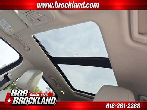 Used 2019 Ford Escape Titanium FWD image 9