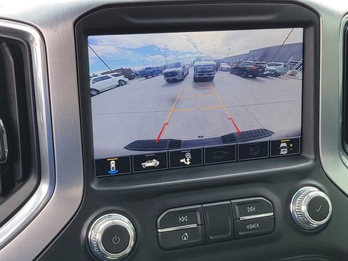 Used 2022 GMC Sierra 3500 SLT w/ SLT Convenience Package image 18