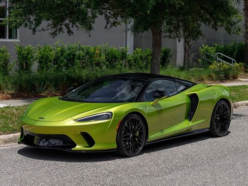 Used 2023 McLaren GT RWD image 18