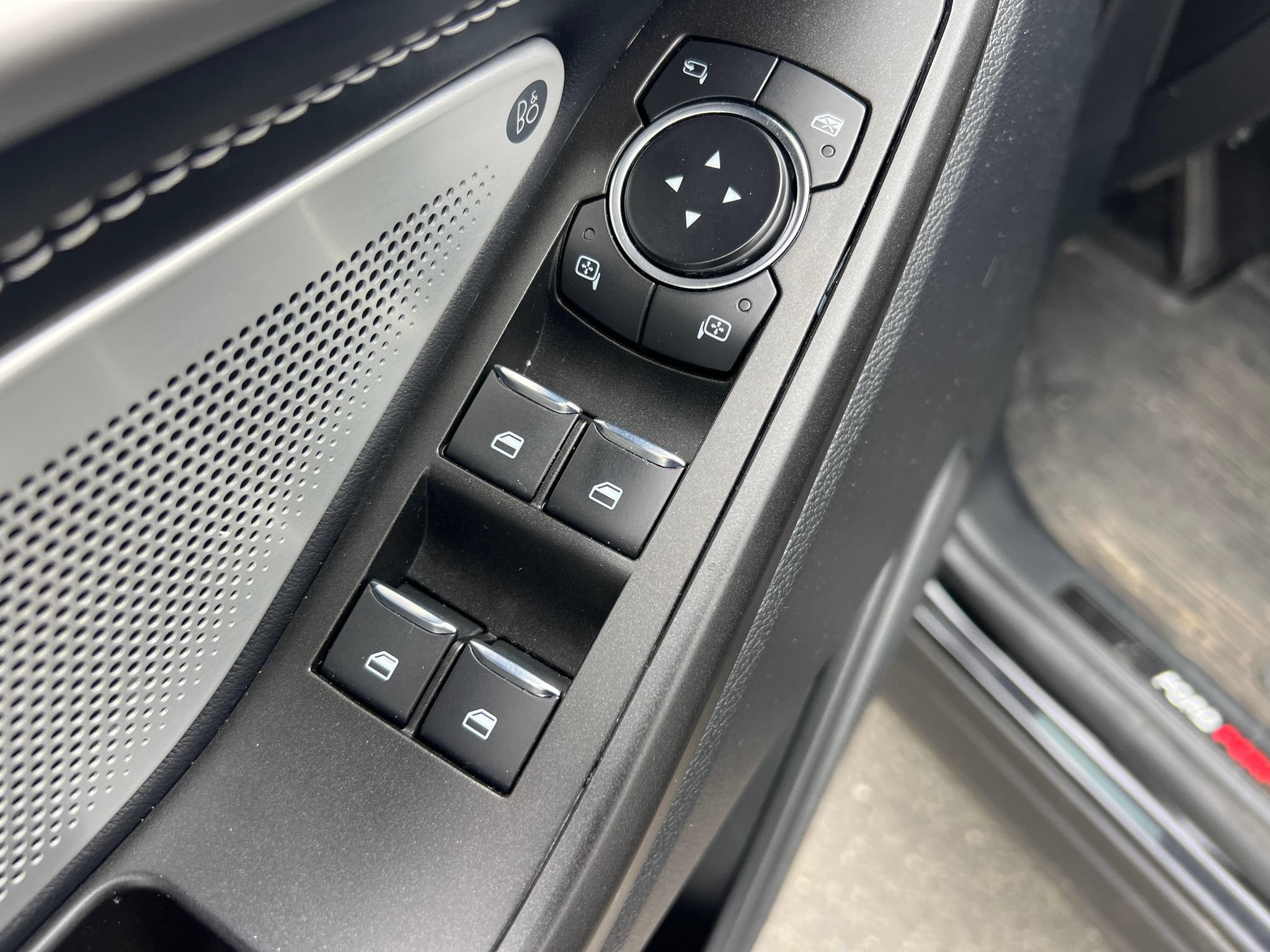 Used 2020 Ford Explorer ST w/ Premium Technology Package AWD/4WD image 22