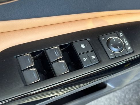 Certified 2025 Lexus ES 300h w/ Premium Package FWD image 13