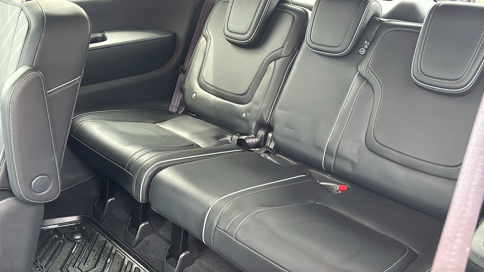 Used 2025 INFINITI QX80 Luxe RWD image 19