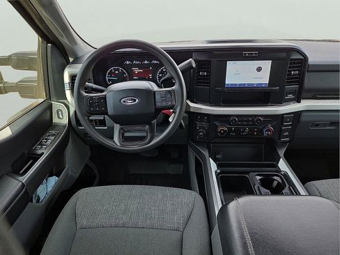 Used 2025 Ford F250 XLT w/ FX4 Off-Road Package image 10