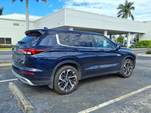 Used 2024 Mitsubishi Outlander SE image 18