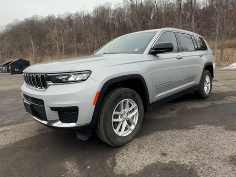 Used 2023 Jeep Grand Cherokee L Laredo w/ Luxury Tech Group I image 4