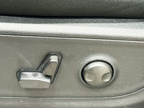 New 2026 RAM 1500 Big Horn AWD/4WD image 16
