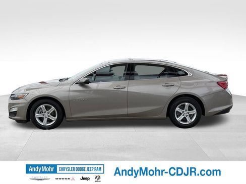 Used 2022 Chevrolet Malibu LS w/ Driver Confidence Package II FWD image 4
