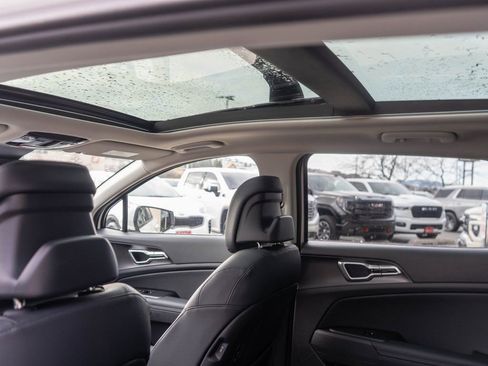 New 2026 Kia Sportage EX image 14