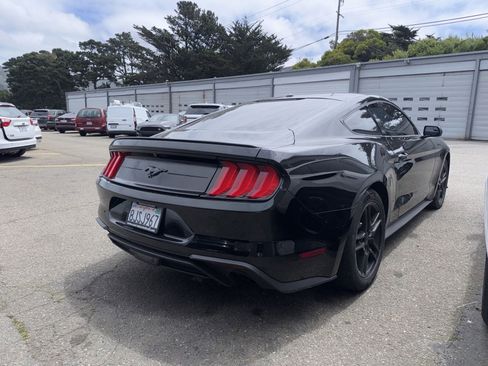 Used 2019 Ford Mustang Coupe RWD image 7