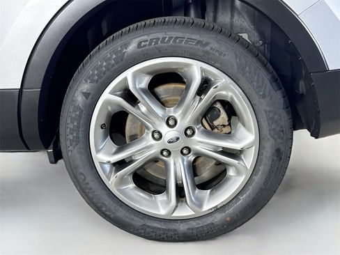 Used 2014 Ford Explorer Limited image 30