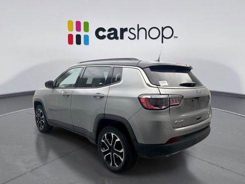 Used 2023 Jeep Compass Limited AWD/4WD image 3