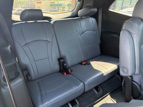 Used 2023 Buick Enclave Essence w/ Experience Buick Package AWD/4WD image 19