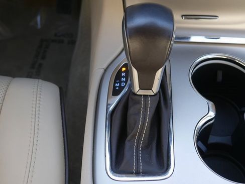 Used 2016 Jeep Grand Cherokee Overland w/ Advanced Technology Group image 24