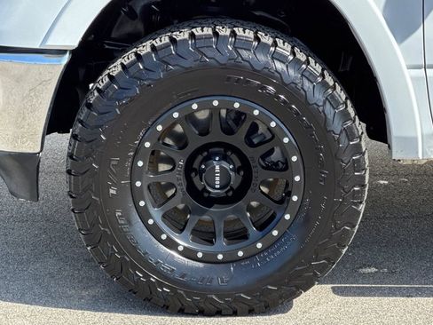 Used 2022 RAM 1500 Laramie AWD/4WD image 33