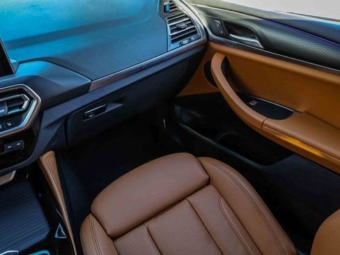 Used 2023 BMW X4 xDrive30i w/ M Sport Package image 18