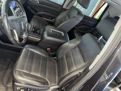 Used 2018 GMC Yukon Denali w/ Open Road Package AWD/4WD image 18