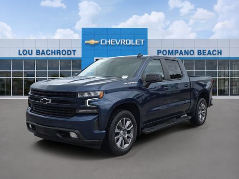 Used 2022 Chevrolet Silverado 1500 RST w/ Convenience Package II RWD image 3