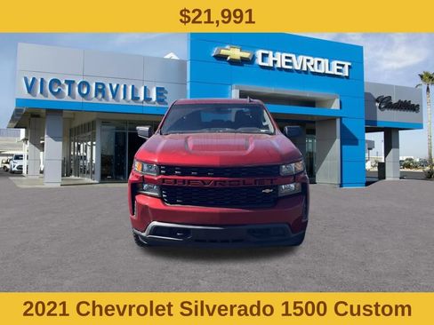 Used 2021 Chevrolet Silverado 1500 Custom RWD image 2