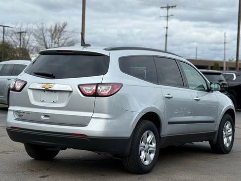 Used 2017 Chevrolet Traverse LS image 40