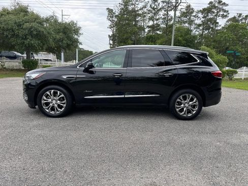 Used 2018 Buick Enclave Avenir AWD/4WD image 3