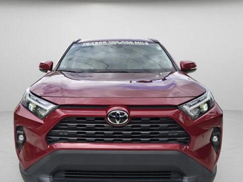 Used 2023 Toyota RAV4 XLE Premium FWD image 5
