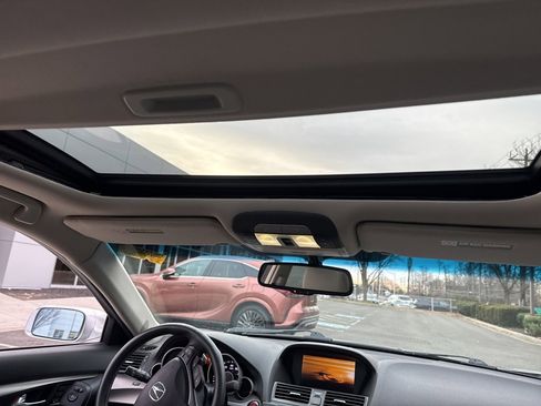 Used 2012 Acura TL SH-AWD image 8