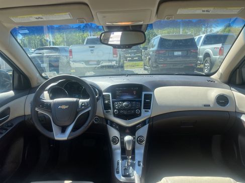Used 2014 Chevrolet Cruze LTZ image 7