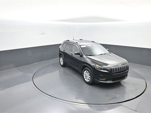 Used 2020 Jeep Cherokee Latitude image 18