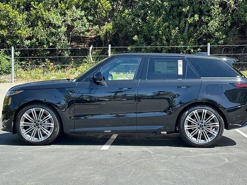 New 2026 Land Rover Range Rover Sport Dynamic SE AWD/4WD image 2