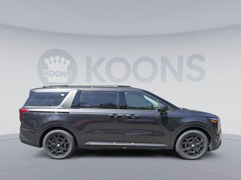 New 2026 Kia Carnival SX w/ SX Dark Edition Package FWD image 8