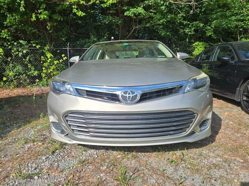 Used 2014 Toyota Avalon XLE FWD image 5