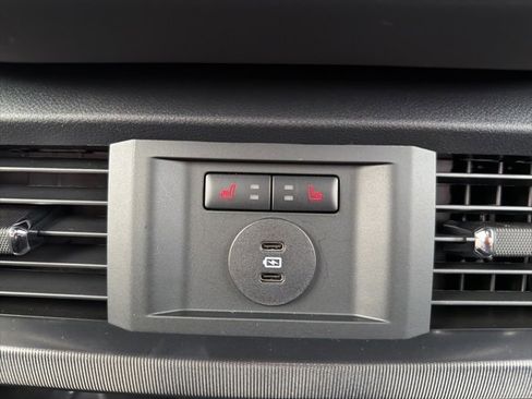 New 2025 Ford F150 King Ranch w/ FX4 Off-Road Package image 28