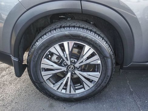 Used 2021 Nissan Rogue SV AWD/4WD image 9