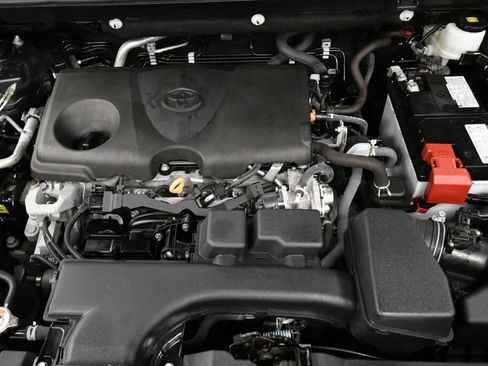 Certified 2024 Toyota RAV4 LE image 32