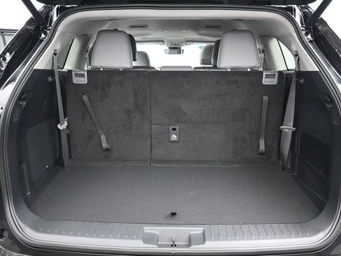 Certified 2026 Toyota Highlander Limited AWD/4WD image 33