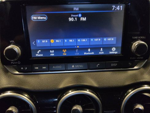 Used 2024 Nissan Sentra S FWD image 25